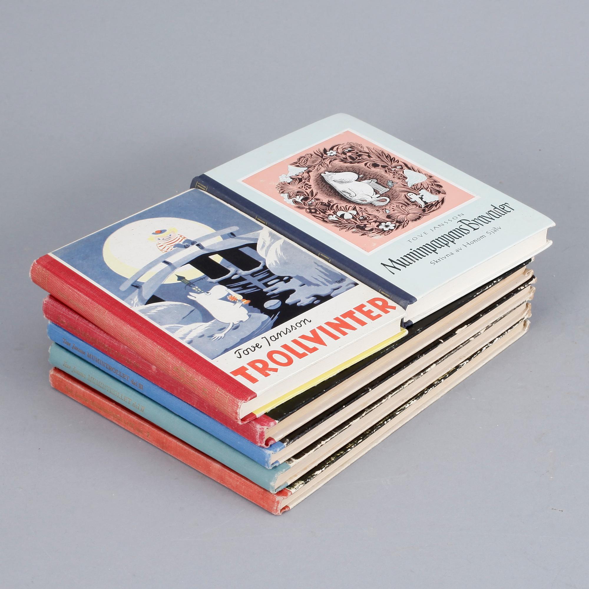 PARTI MUMINFIGURER Atelier Fauni SAMT BÖCKER, 13 delar, 1950-60-tal.