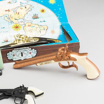 SAMLING LEKSAKSPISTOLER, 8 ST, OLIKA MODELLER,1900-TALETS ANDRA HÄLFT.