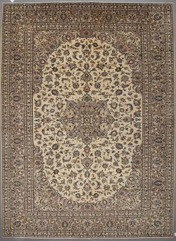 A CARPET, Kashan 402 x 298 cm.
