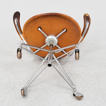 Arne Jacobsen, skrivbordsstol, "Sjuan", Fritz Hansen, Danmark, 1950-tal.