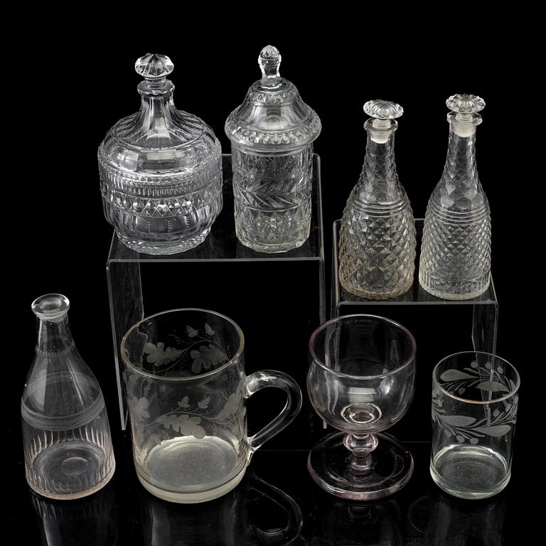 Glass items, eight parts, 19th century.