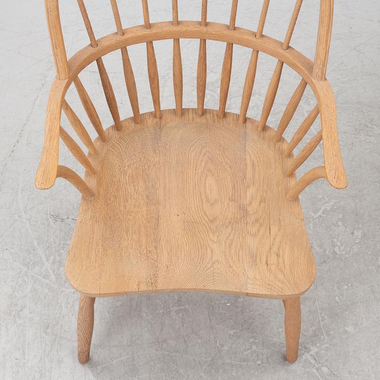 Frits Henningsen, a set of eight Windor chairs, Carl Hansen & Søn, Denmark.