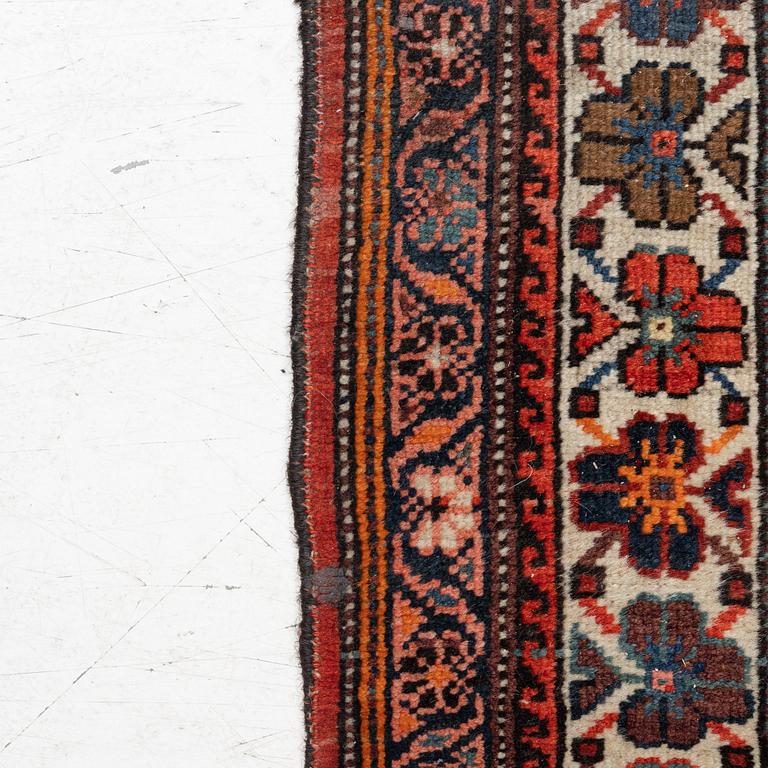 Carpet, Kurdish, approx. 199 x 135 cm.