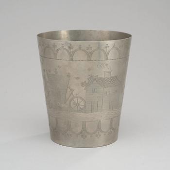 A Svenskt Tenn engraved pewter cup, Stockholm 1943, model 1010.