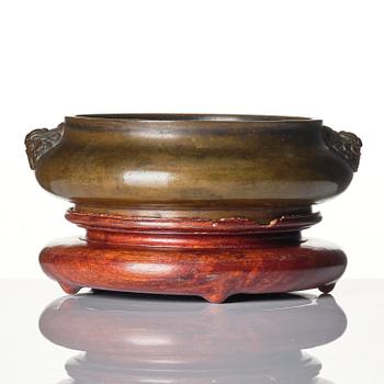 A bronze censer, Qing dynasty with Xuande mark.