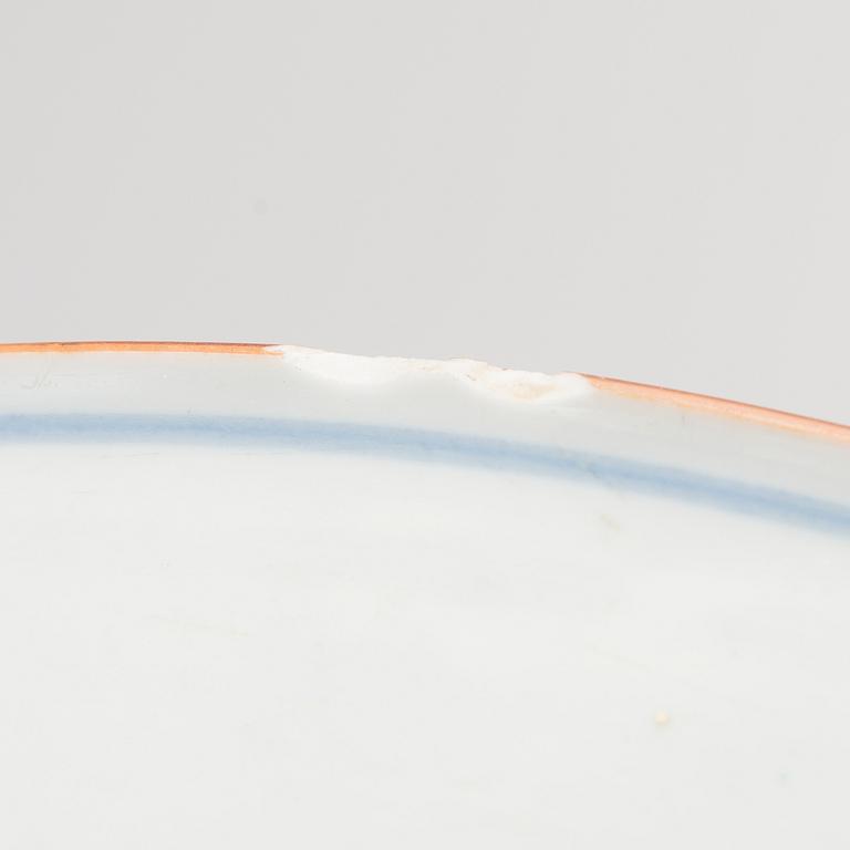 A Chinese porcelain dish, Transition Ming-Qing, around 1650.
