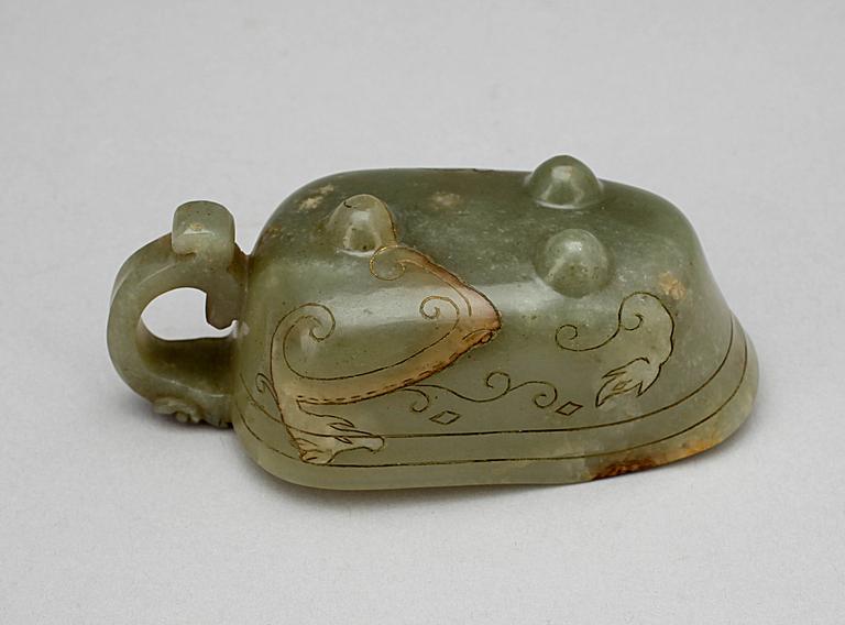 BÄGARE, nefrit. Kina, 1900-tal.