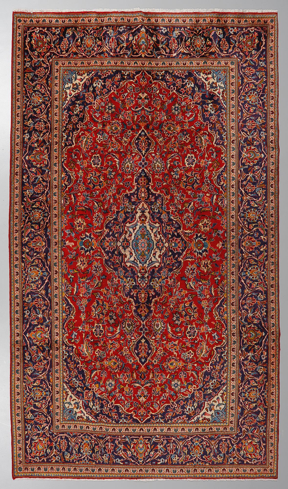 MATTA, Hamadan, 1900-talets senare del, ca 305 x 215 cm.