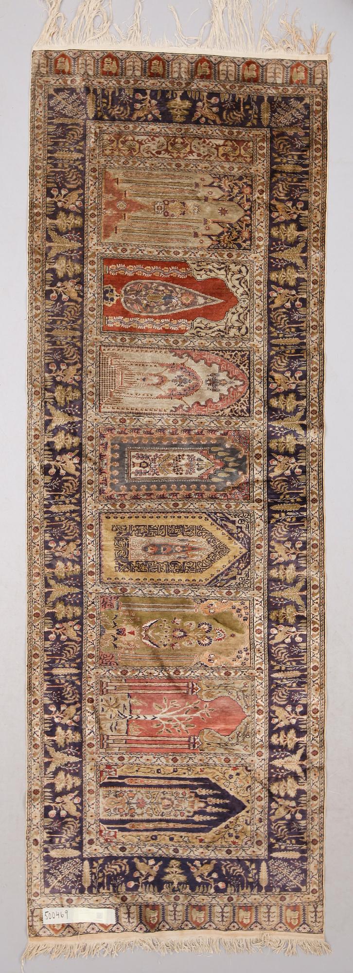 MATTA, Kayseri Saff, galleri. Ca 300 x 102 cm.