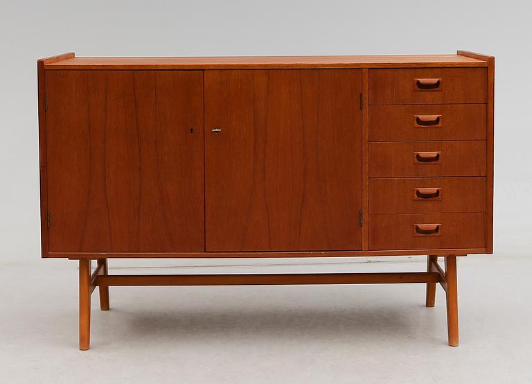 SIDEBOARD, 1900-talets andra hälft.