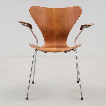 KARMSTOL, "Sjuan", Arne Jacobsen, Fritz Hansen, 1900-talets mitt.