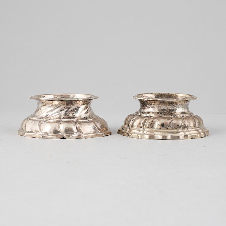 Two rococo silver salt cellars, Augsburg, mid 18th century.