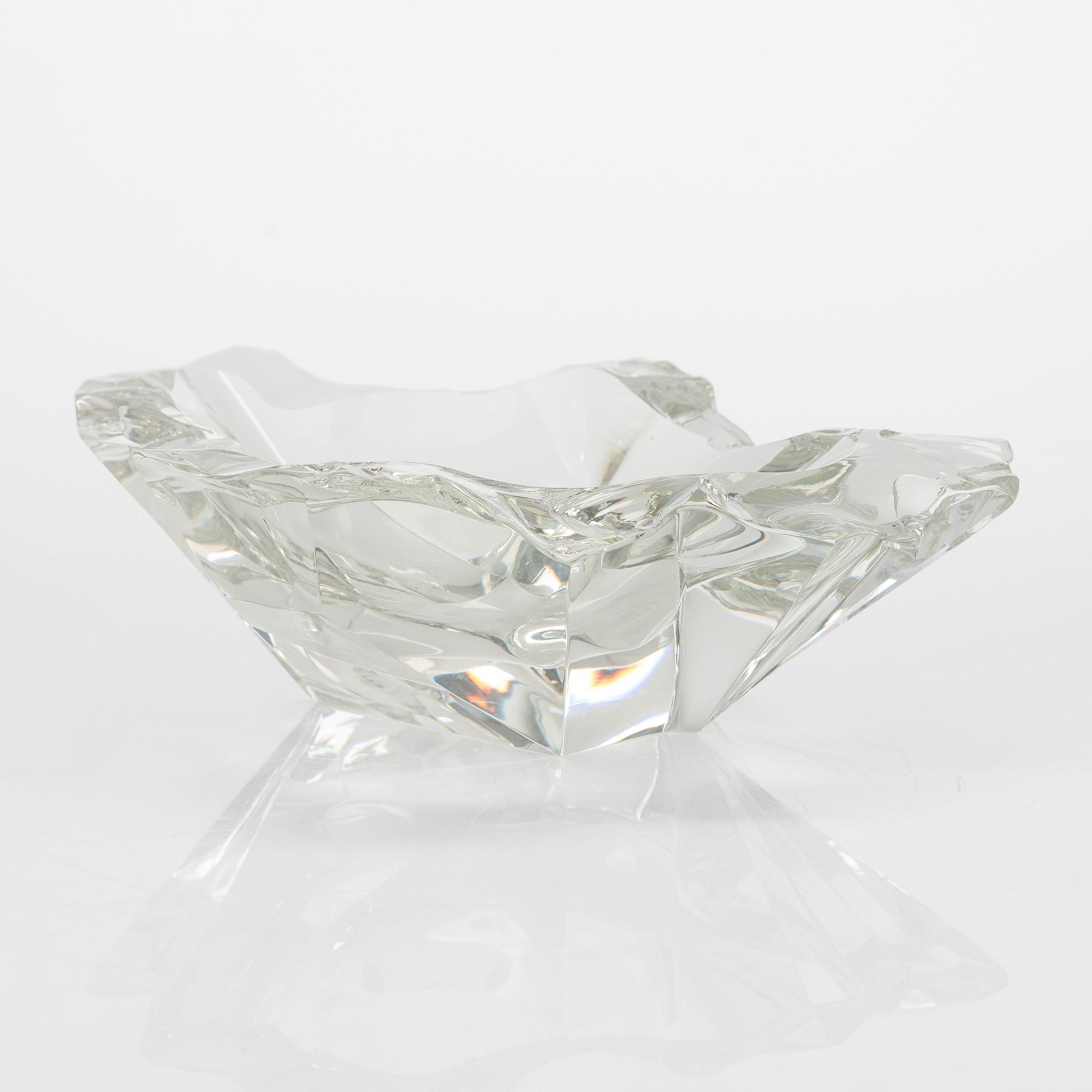 Tapio Wirkkala, a 'Chunk of ice' bowl, signed Tapio irkkala -56.