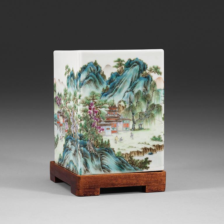 A square enameled brushpot, 20th Century with Qianlong four characters mark in blue.