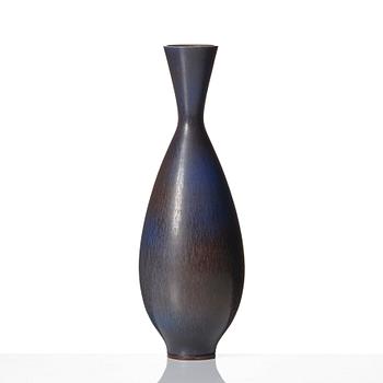 Berndt Friberg, a stoneware vase, Gustavsberg studio, Sweden 1972.