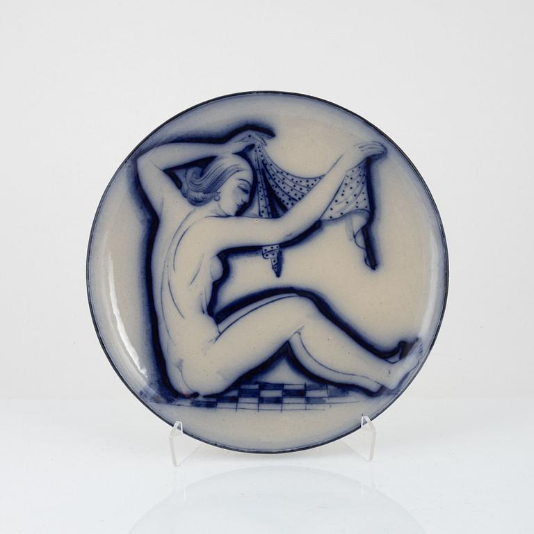 Tyra Lundgren, a decorative stoneware plate, Rörstrand/Arabia, 1930.