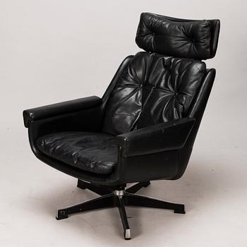 KURT HVITSJÖ, A 1970s armchair.