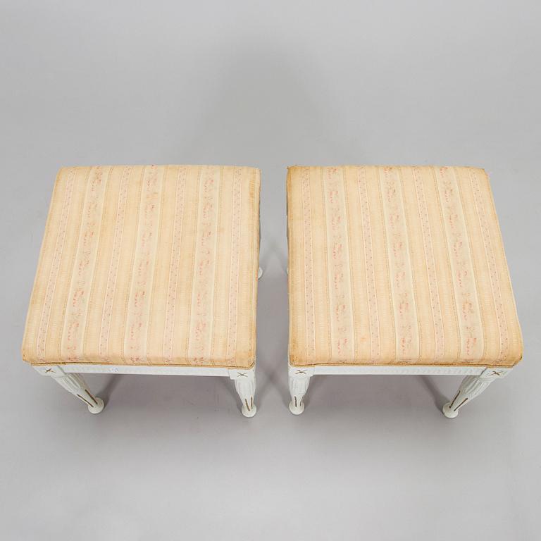 Taburettipari, kustavilaistyyliset, noin 1900-luvun alku.