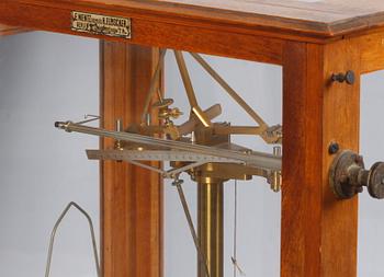 APOTEKSVÅG. E. Mentz H. Fleischer, Berlin, Tyskland.