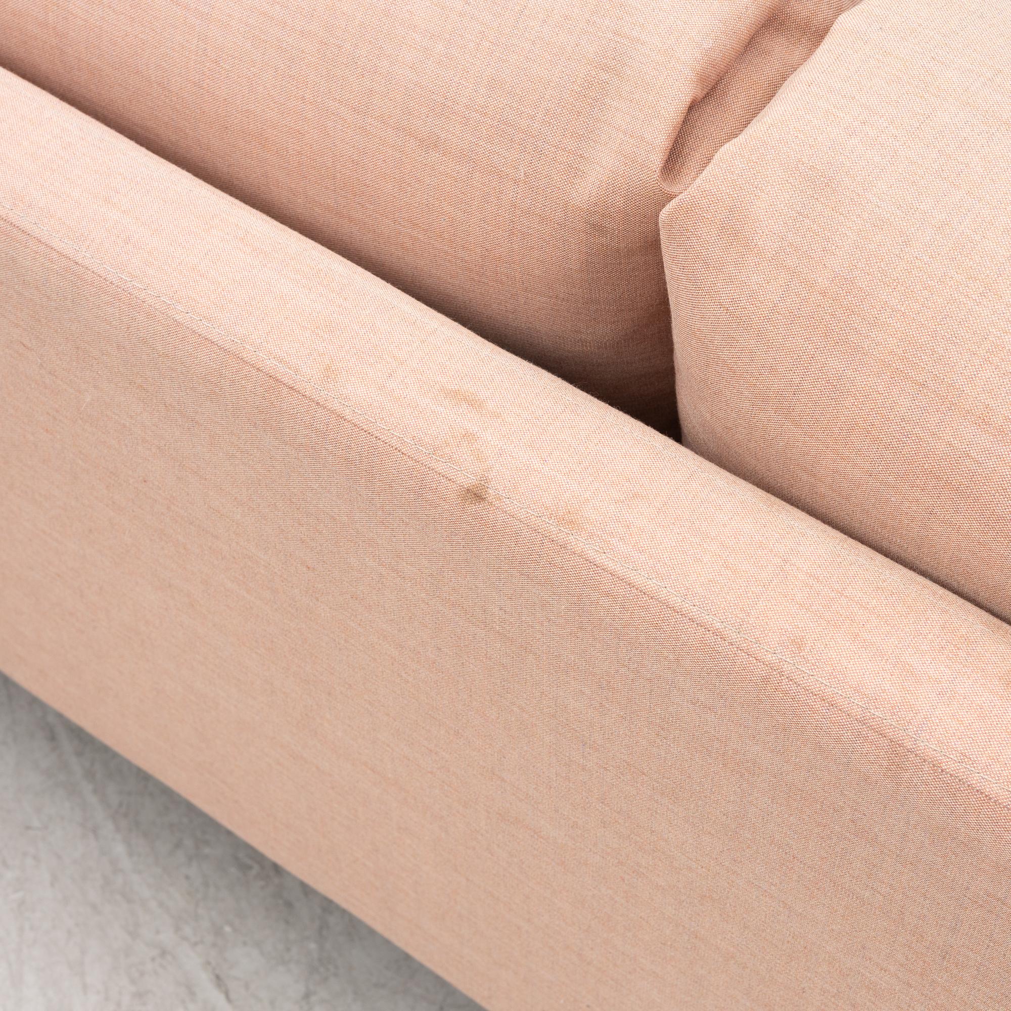 Muuto, Soffa "Rest" med puff.