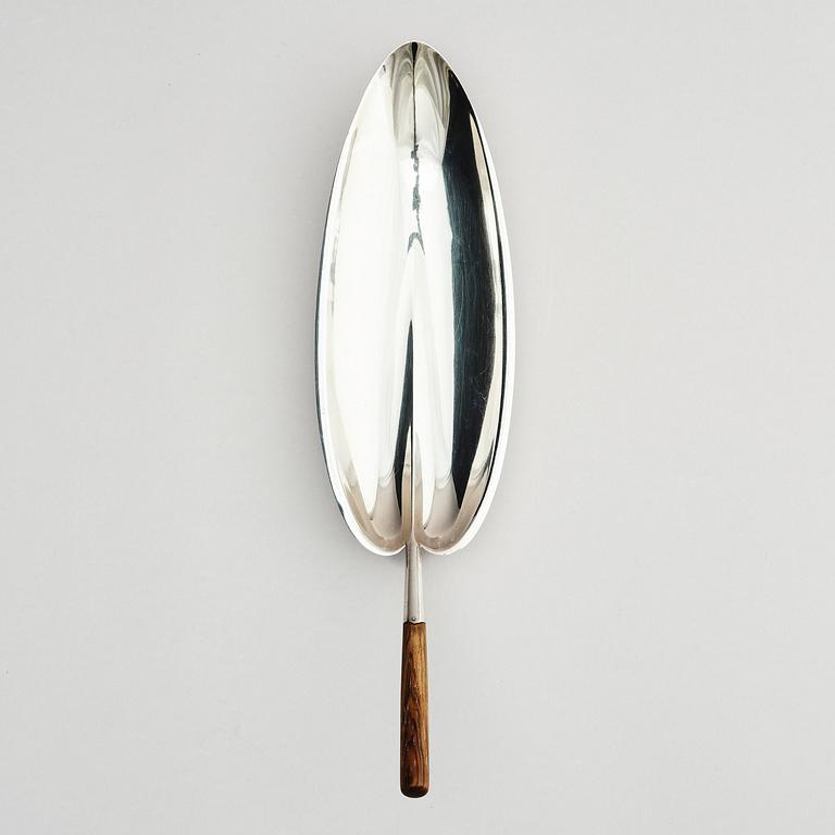 Tapio Wirkkala, skål, silver, modell TW 85, Hopeakeskus, Tavastehus, Finland 1958.