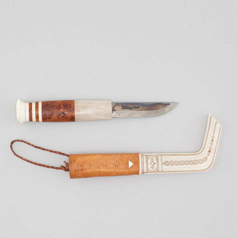 A knife by Per Sunna, signed.