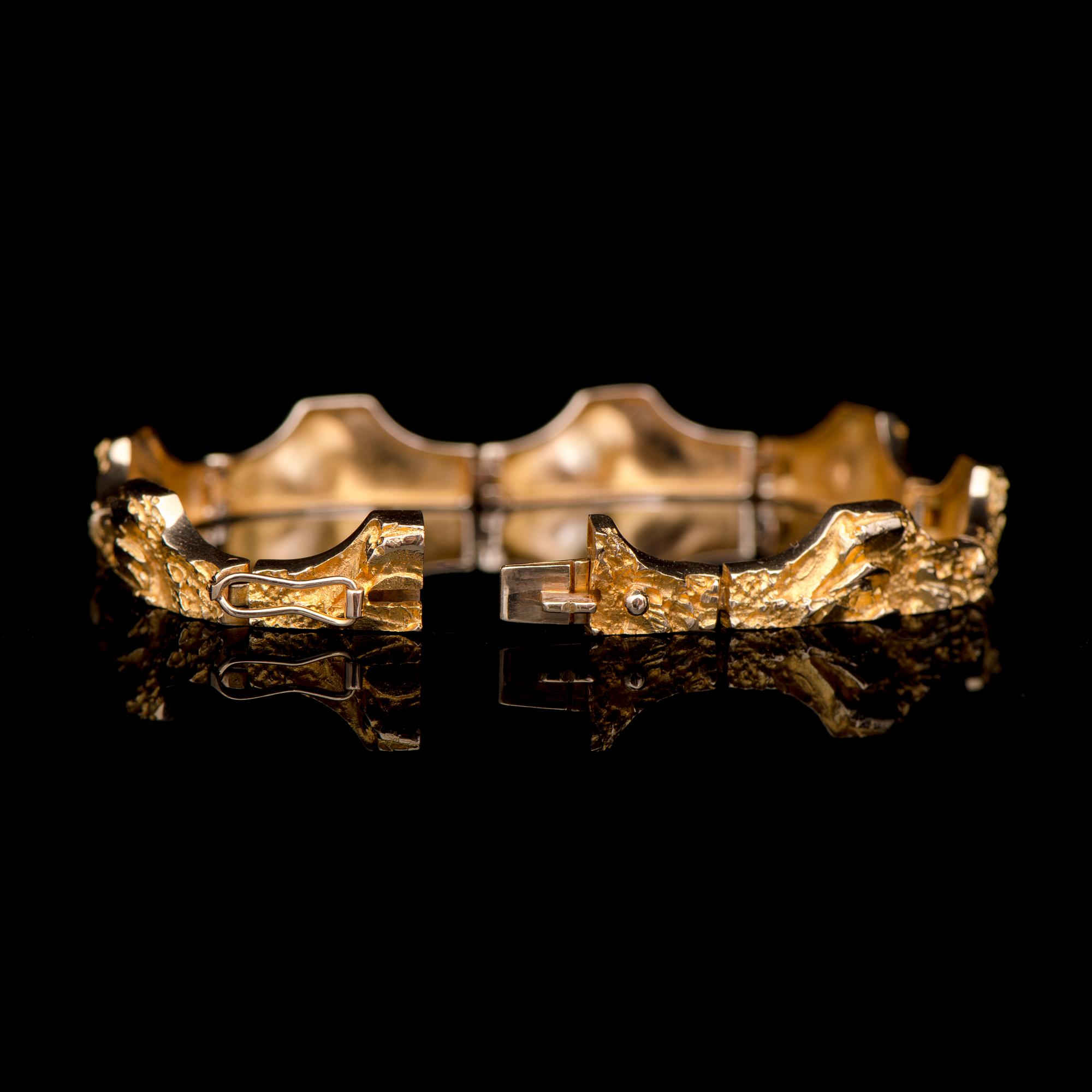 BJÖRN WECKSTRÖM, ARMBAND, "Golden bridge", 14K guld. Lapponia 1972.