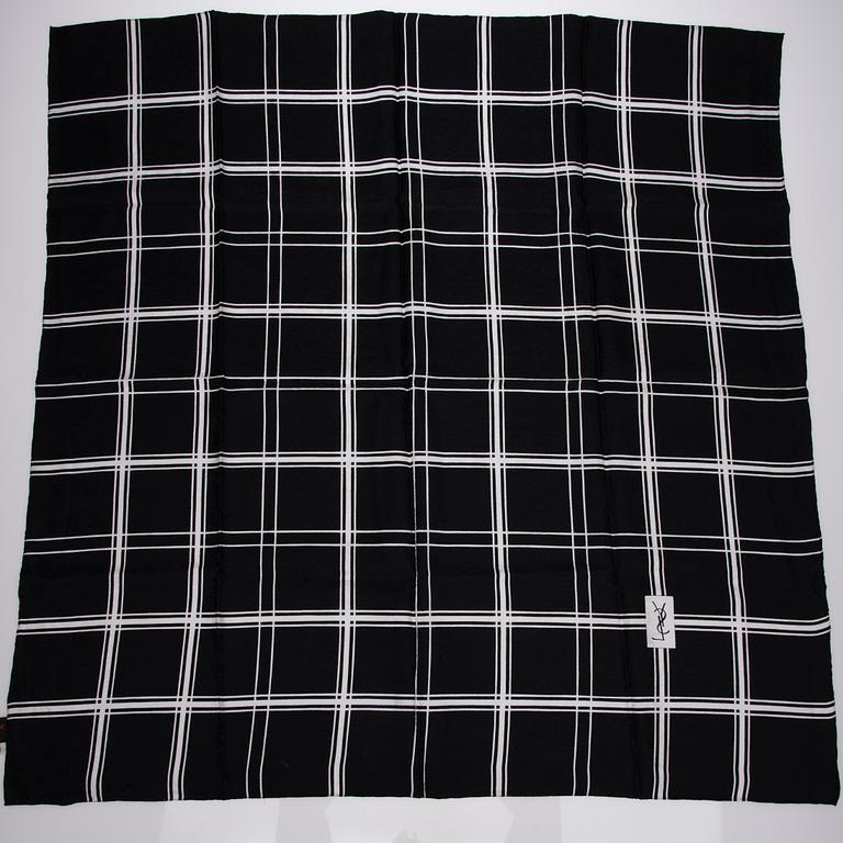 SCARF, 2 st, Yves Saint Laurent.