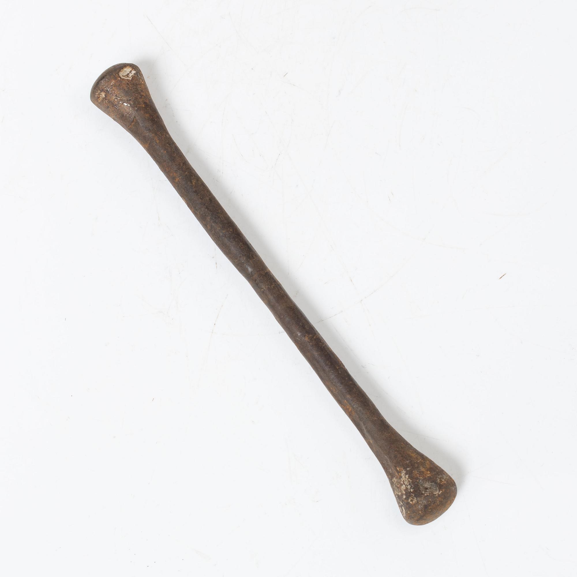 A Gothic-type cast-iron mortar, 17th / 18th century.