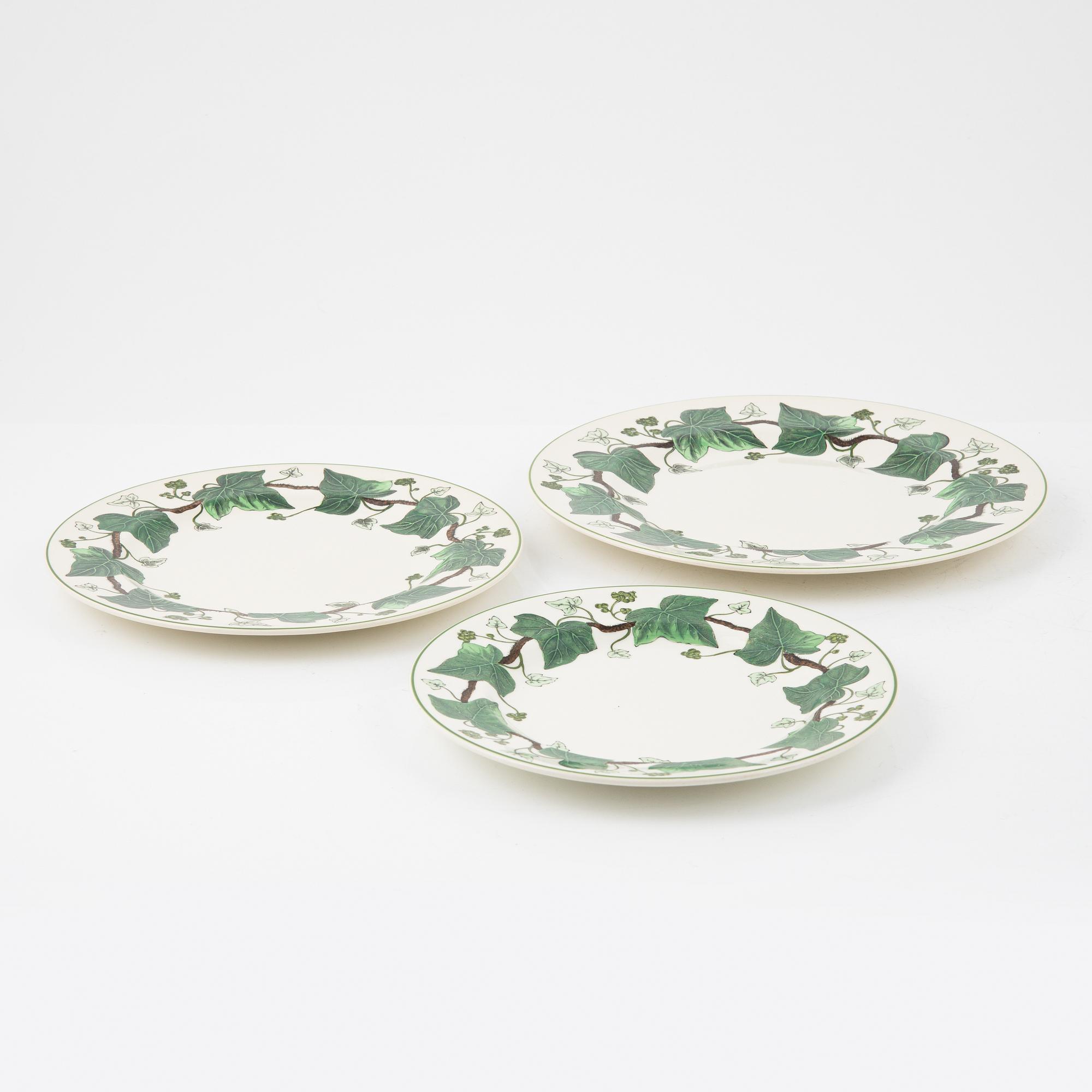 Mat- och kaffeservis, ca 77 delar, flintgods, "Napoleon Ivy", Wedgwood.