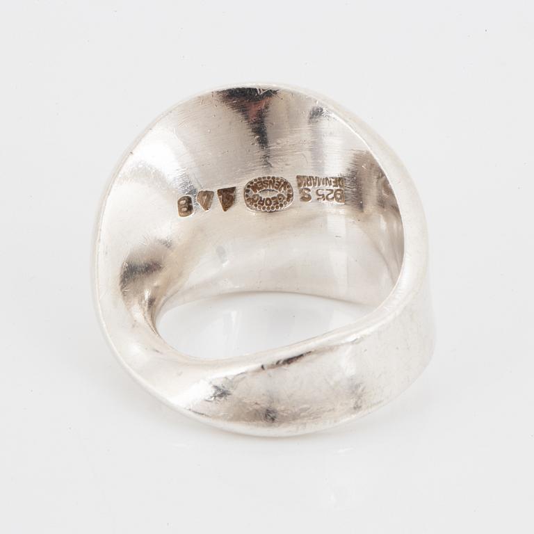 Vivianna Torun Bülow-Hübe, Georg Jensen, ring, sterlingsilver. nr 148.