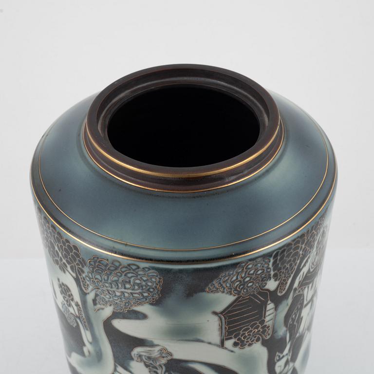 Gunnar Nylund, a 'Flambé' urn with cover, Rörstrand.