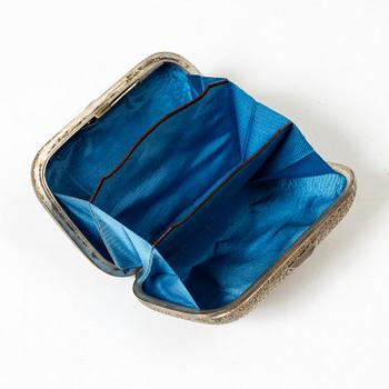 A Russian silver gilt coin purse, Sasikov, St Petersburg, late 19th century.