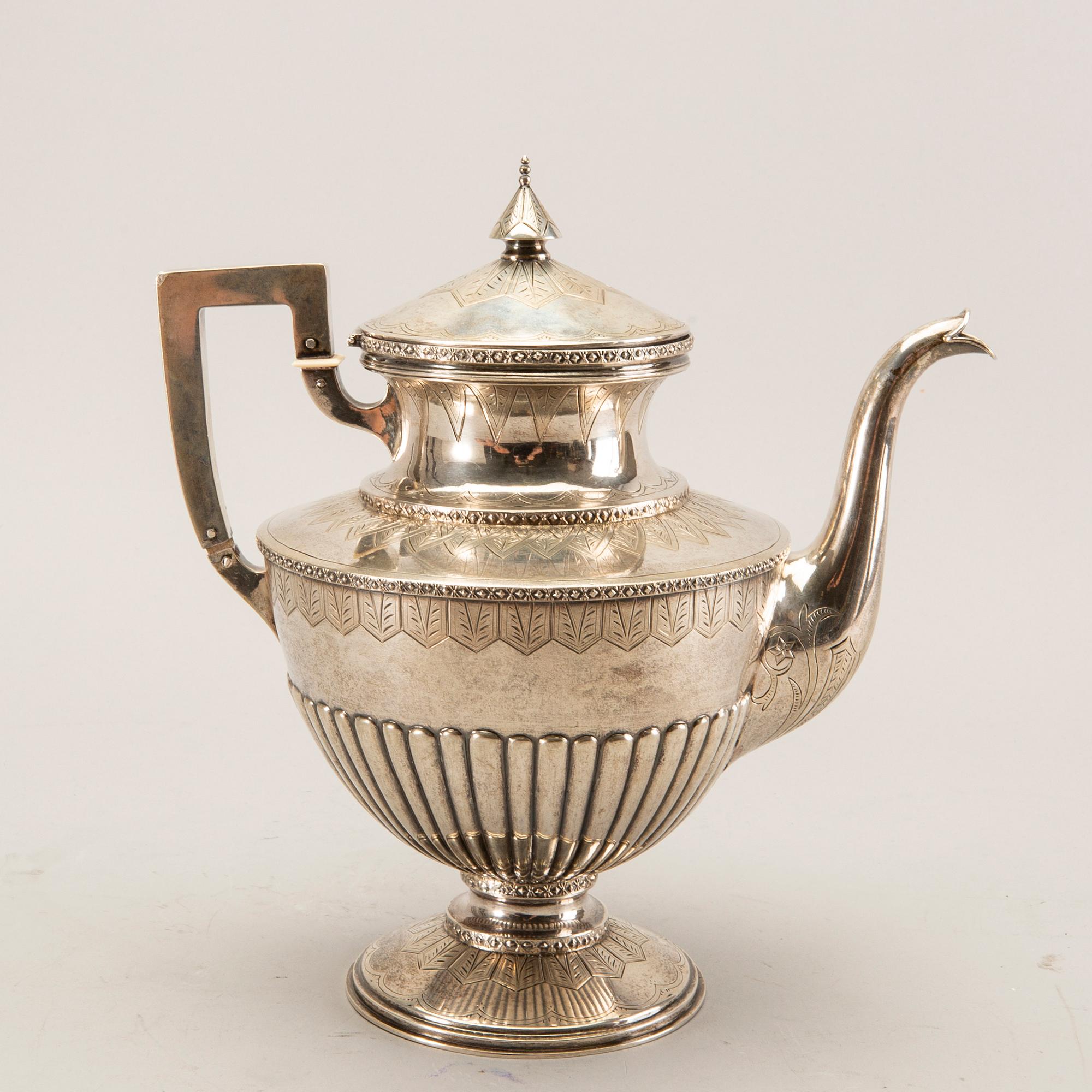A Swedish 19th century silver coffee pot mark of CP Hedin Jönköping 1893, weight 506 gr.