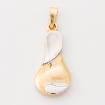 Rolf Karlsson, 18K gold pendant.