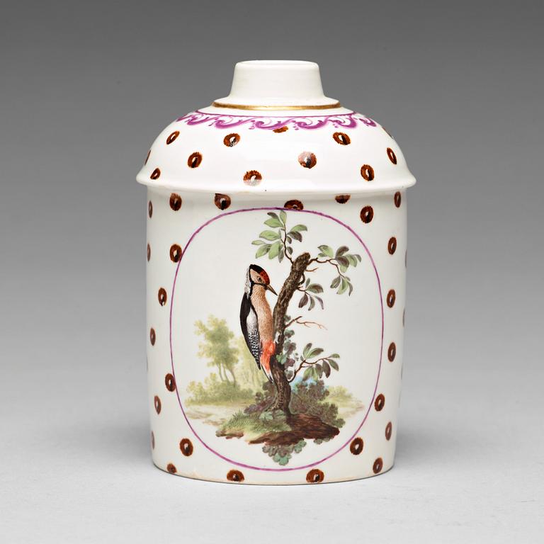 A Frankenthal tea caddy, 18th Century.