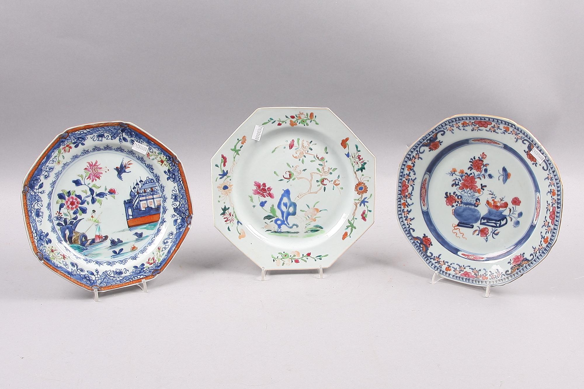 TALLRIKAR, 11 st, porslin, Kina, 1700-1800-tal.