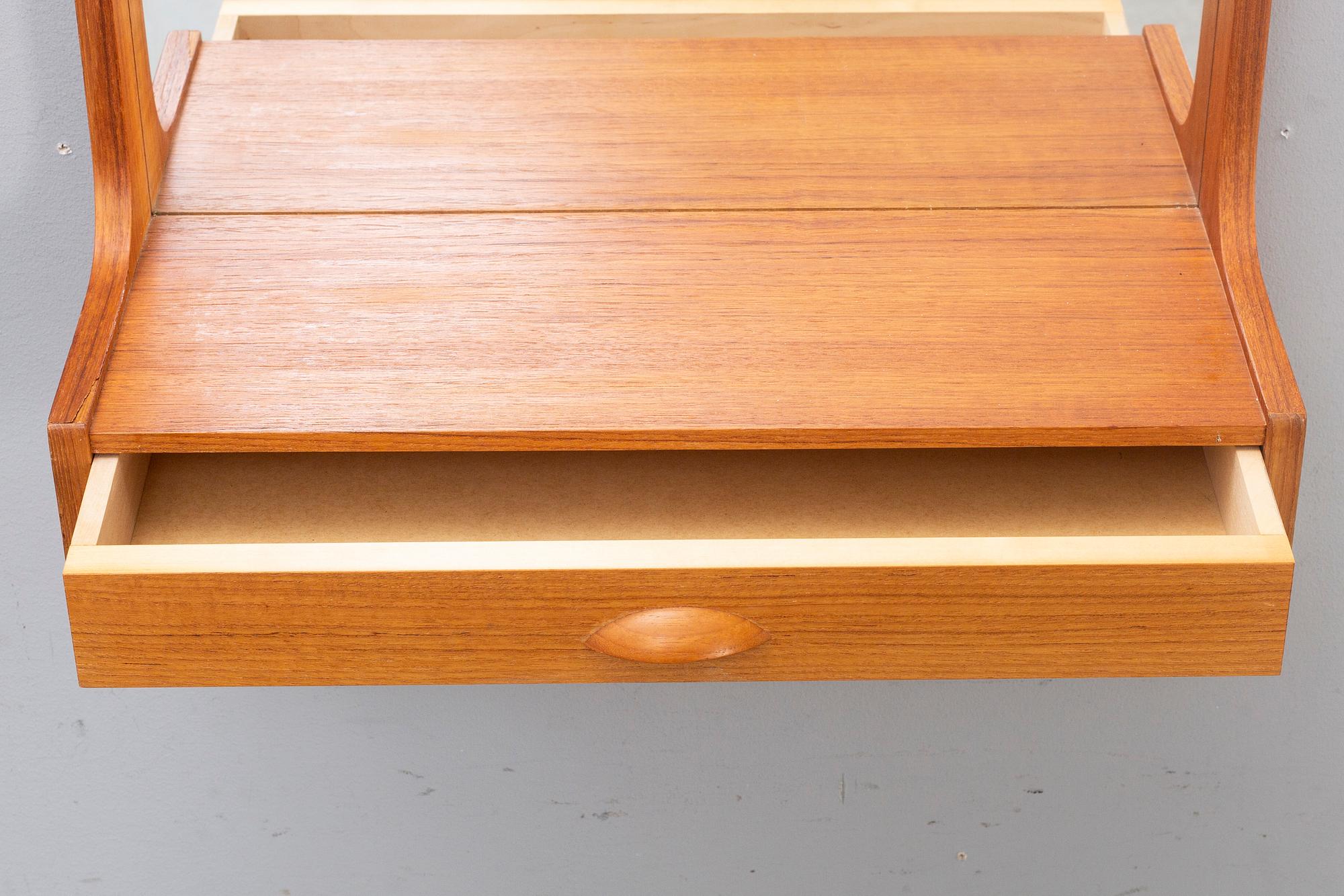 Mirror / Hall furniture, Teak, 1950s-60s.