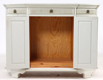 MATGRUPP, 9 delar gustaviansk stil, 1900-tal.