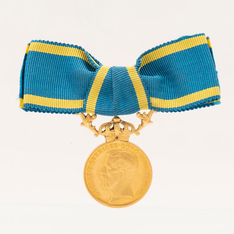 Medalj guld Gustav V "För medborgerlig förtjänst" 1946.