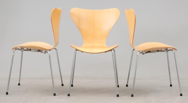 STOLAR, 3 stycken, "Sjuan", Arne Jacobsen, Fritz Hansen.