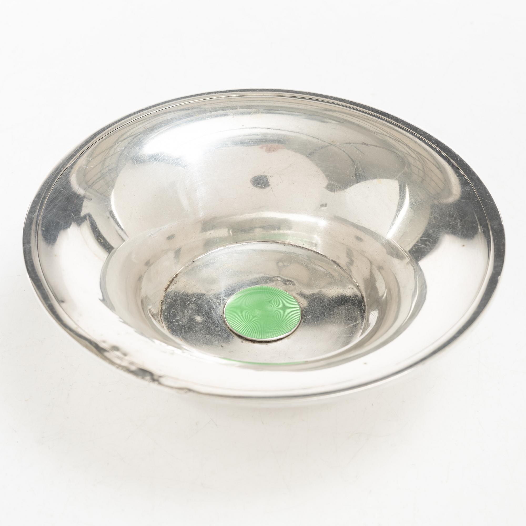 Bowl and cigarette case, silver, with accompanying nickel silver jug.