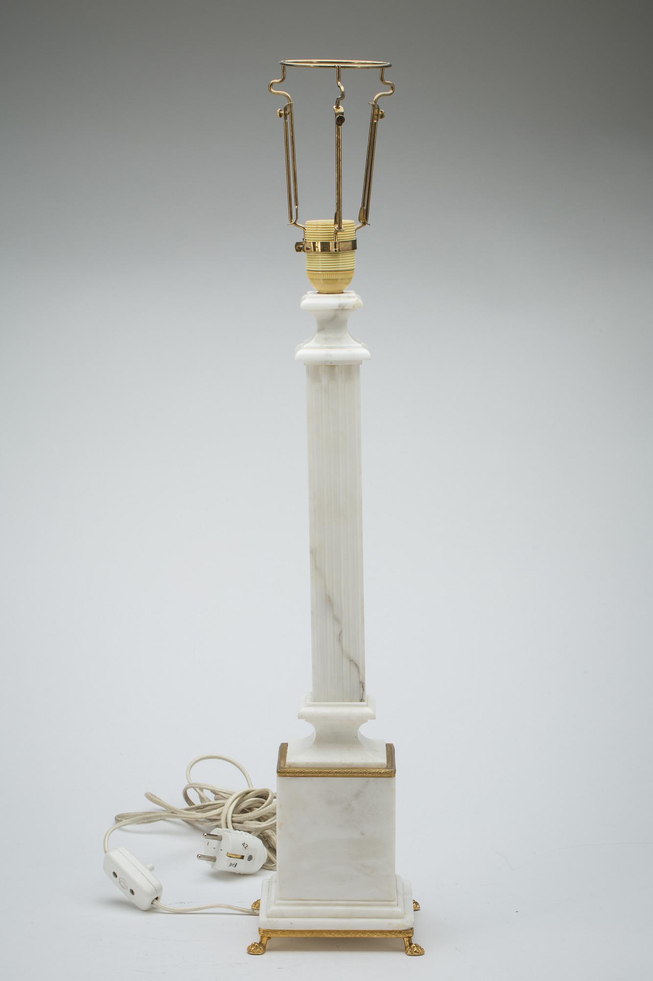 BORDSLAMPA, 1900-talets andra hälft.