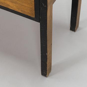 Alvar Aalto, sidobord, modell 87,  O.Y. Huonekalu- ja Rakennustyötehdas A.B. 1930/1940-tal.