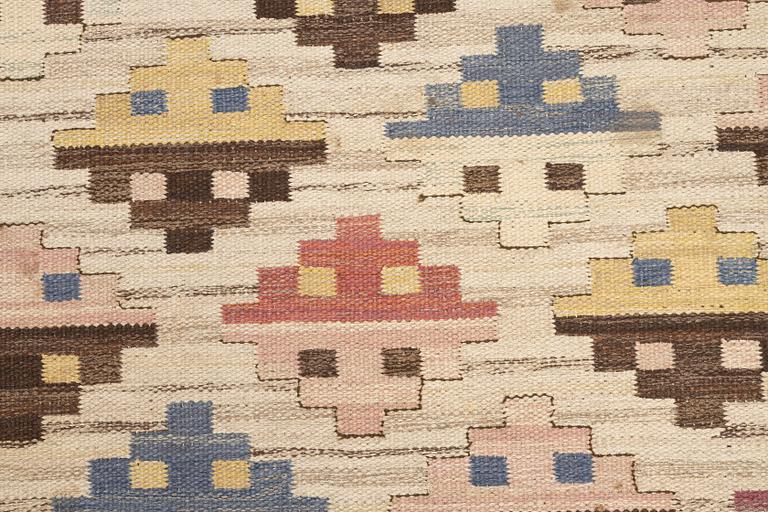 Märta Måås-Fjetterström, a carpet, "Munka-Ljungby", flat weave, ca 
 217,5 x 140 cm, signed AB MMF.