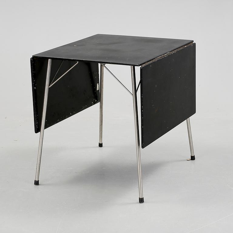 KLAFFBORD, "3601", Arne Jacobsen, Fritz Hansen, Danmark.