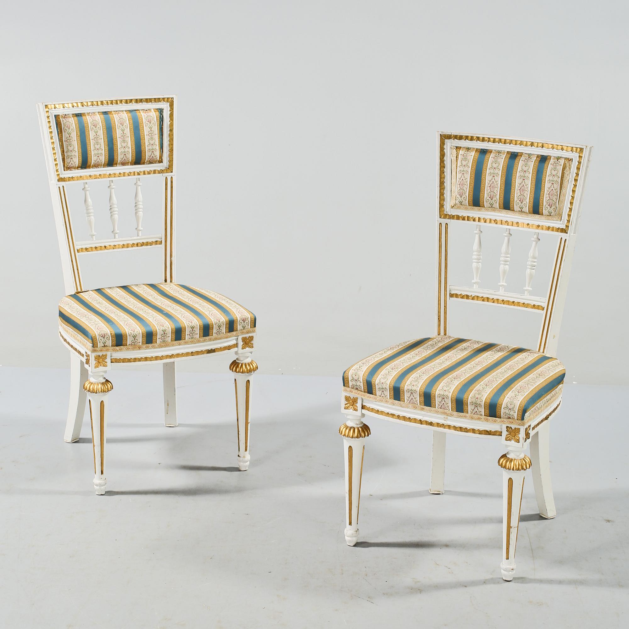 STOLAR, ett par, gustaviansk stil, 1900-talets andra kvartal / mitt.
