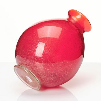 Flavio Poli, an 'a Bollicine' glass vase, Seguso Vetri D'Arte, Murano, Italy 1940-50's.