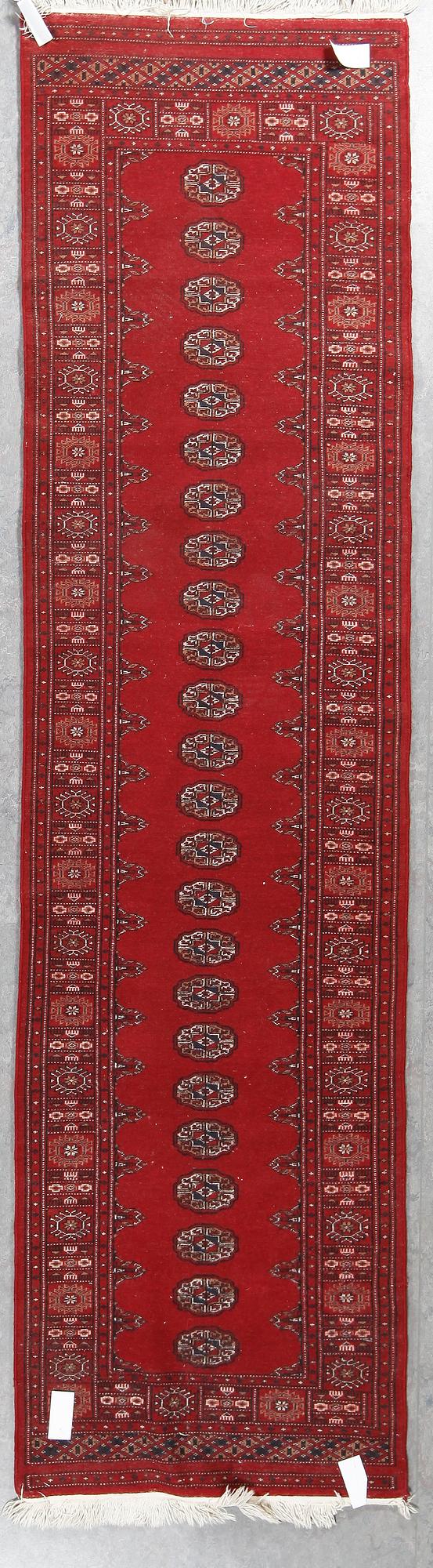 GALLERIMATTA, Pakistan, ca 299 x 78 cm.