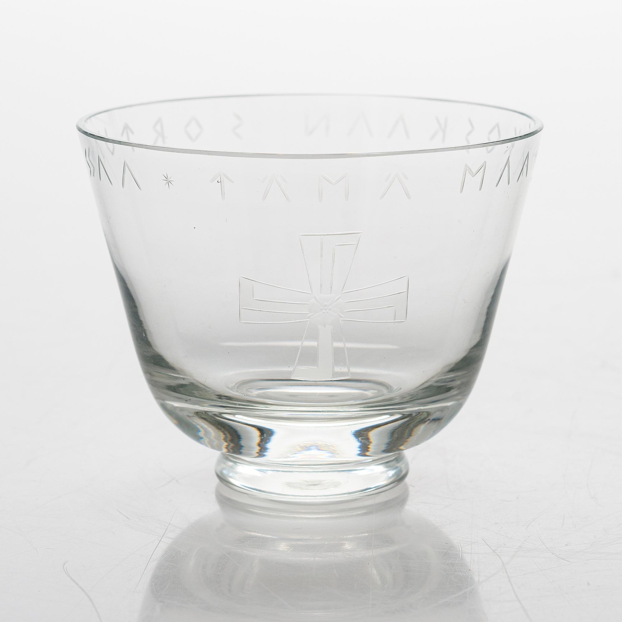 Arttu Brummer, skål, "Hjälteglaset I", Riihimäen Lasi Oy 1940-tal.